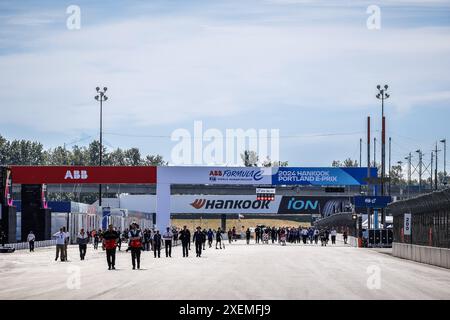 Portland, Etats Unis. 28 giugno 2024. Driver Track Walk, durante l'ePrix di Portland 2024, 9° incontro del Campionato del mondo di Formula e ABB FIA 2023-24, sul Portland International Raceway dal 28 al 30 giugno 2024 a Portland, Stati Uniti d'America - Photo Frédéric le Floc'h/DPPI Credit: DPPI Media/Alamy Live News Foto Stock