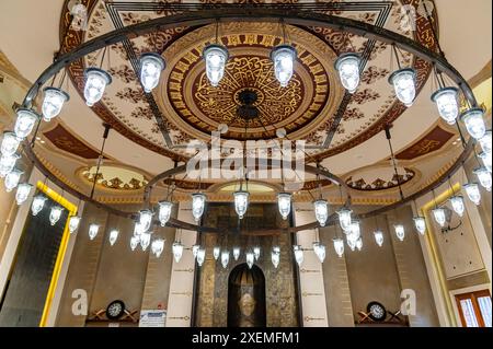 All'interno del Golden Masjid, Katara Village, Doha, Qatar Foto Stock