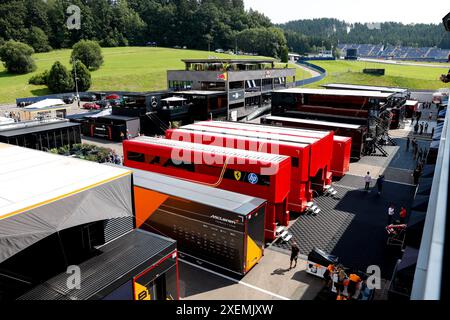 Spielberg, Autriche. 28 giugno 2024. Paddock del Red Bull Ring Motorhome durante il Gran Premio d'Austria di Formula 1 Qatar Airways 2024, 11° round del Campionato del mondo di Formula 1 2024 dal 28 al 30 giugno 2024 sul Red Bull Ring di Spielberg, Austria - foto DPPI Credit: DPPI Media/Alamy Live News Foto Stock