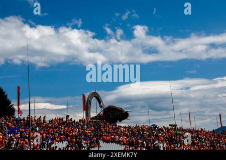 Spielberg, Autriche. 28 giugno 2024. Spettatori, tifosi durante il Gran Premio d'Austria di Formula 1 Qatar Airways 2024, 11° round del Campionato del mondo di Formula 1 2024 dal 28 al 30 giugno 2024 sul Red Bull Ring di Spielberg, Austria - foto DPPI Credit: DPPI Media/Alamy Live News Foto Stock