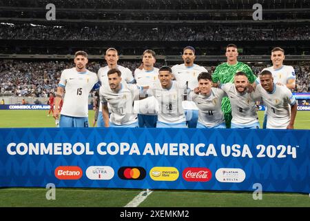 East Rotherford, Stati Uniti. 27 giugno 2024. Uruguay partenza undici posa prima della partita a gironi contro la Bolivia durante il torneo Copa America allo stadio MetLife di East Rutherford, New Jersey (foto di Lev Radin/Pacific Press) credito: Pacific Press Media Production Corp./Alamy Live News Foto Stock