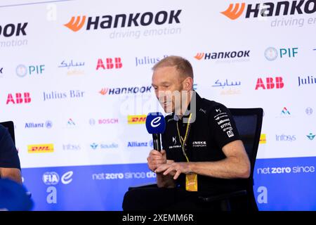 CHARLES Phil, DS Penske Vice Team Principal del Team di Formula e, ritratto durante l'ePrix di Portland 2024, nono incontro del campionato mondiale ABB FIA di Formula e 2023-24, sul circuito Portland International Raceway dal 28 al 30 giugno 2024 a Portland, Stati Uniti d'America Foto Stock