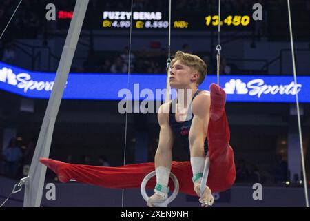 Minneapolis, Minnesota, Stati Uniti. 21 aprile 2000. SHANE WISKUS gareggia sui ring ai test a squadre olimpiche statunitensi a Minneapolis. (Credit Image: © Karen I. Hirsch/ZUMA Press Wire) SOLO PER USO EDITORIALE! Non per USO commerciale! Foto Stock