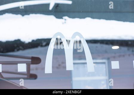 Il famoso ristorante Mac Donalds è ovunque Foto Stock
