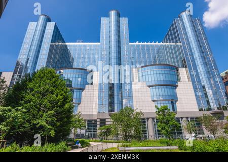 7 giugno 2024: Espace Leopold, o Leopoldruimte, è il complesso di edifici del parlamento situati a Bruxelles, in Belgio, e che ospita il parlamento europeo Foto Stock