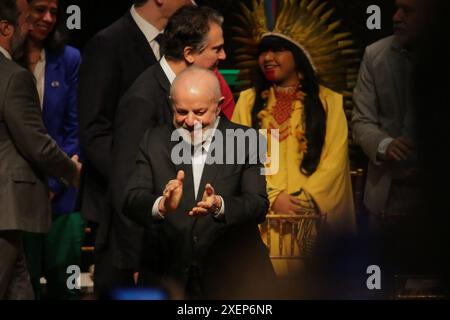 Belo Horizonte, Brasile. 28 giugno 2024. (77460) Lula annuncia investimenti in Minas Gerais: Il presidente della Repubblica del Brasile, Luiz Inácio Lula da Silva, parteciperà alla cerimonia di annuncio degli investimenti del governo federale per Minas Gerais, a Minascentro, questo venerdì mattina (28). Crediti: Allan Calisto/FotoArena/Alamy Live News Foto Stock