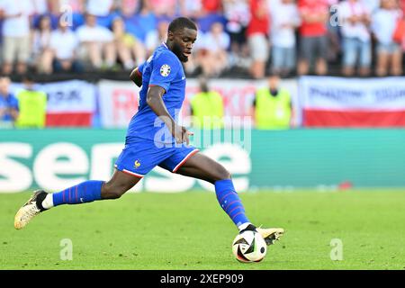 Dayot Upamecano (4) della Francia nella foto di una partita di calcio tra le squadre nazionali di Francia e Polonia nella terza giornata del gruppo D nella fase a gironi del torneo UEFA Euro 2024 , mercoledì 25 giugno 2024 a Dortmund , Germania . FOTO SPORTPIX | David Catry Foto Stock