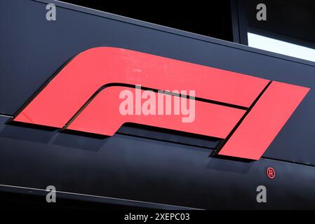 Spielberg, Austria. 29 giugno 2024. Logo F1. 29.06.2024. Formula 1 World Championship, Rd 11, Austrian Grand Prix, Spielberg, Austria, Sprint e giorno di qualificazione. Il credito fotografico dovrebbe essere: XPB/Alamy Live News. Foto Stock