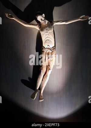 Cristo sulla Croce, Ermita de San Vicente en Ardisa (Saragozza), XII secolo, Museo Diocesano, Museo Diocesano, Jaca, provincia di Huesca, Aragón, Spagna, Foto Stock