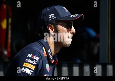 PEREZ Sergio (mex), Red Bull Racing RB20, ritratto durante il Gran Premio d'Austria di Formula 1 Qatar Airways 2024, 11° round del Campionato del mondo di Formula 1 2024 dal 28 al 30 giugno 2024 sul Red Bull Ring, a Spielberg, Austria Foto Stock