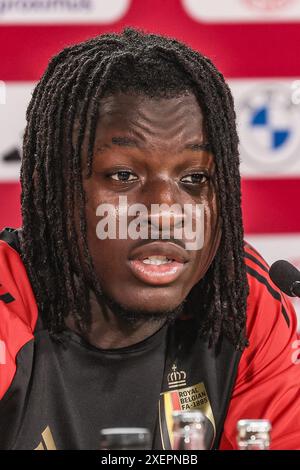 Freiberg, Germania. 29 giugno 2024. Johan Bakayoko del Belgio, nella foto durante una conferenza stampa della nazionale belga di calcio Red Devils, sabato 29 giugno 2024 nel campo base di Freiberg am Neckar, in Germania, durante i Campionati europei di calcio UEFA Euro 2024. Lunedì i Red Devils incontreranno la Francia nel Round of 16. BELGA PHOTO BRUNO FAHY credito: Belga News Agency/Alamy Live News Foto Stock