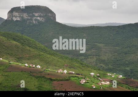 La collina Umlengana nel quartiere Mpondoland del Transkei nel Capo Orientale ha un significato storico per la gente del posto Foto Stock