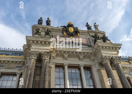 Dettaglio dell'ingresso al collegio artistico di Dresda, Sassonia, Germania Foto Stock