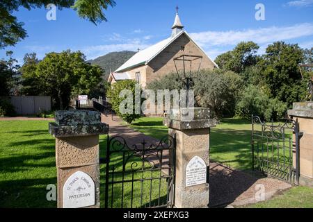 Chiesa Anglicana di St Paul nella cittadina di Paterson, nel nuovo Galles del Sud, Australia Foto Stock