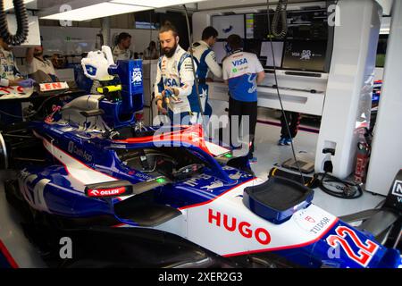 Atmosphere VISA CASHAPP RB F1 TEAM nella fossa del GRAN PREMIO D'AUSTRIA F1 QATAR AIRWAYS 2024 dal 28 al 30 giugno @FOTO RACINGPICTURE durante la Formula 1 Qatar Airways Austrian Grand Prix 2024 - Sprint Race, Campionato di Formula 1 in Austria, Austria, giugno 29 2024 credito: Independent Photo Agency Srl/Alamy Live News Foto Stock