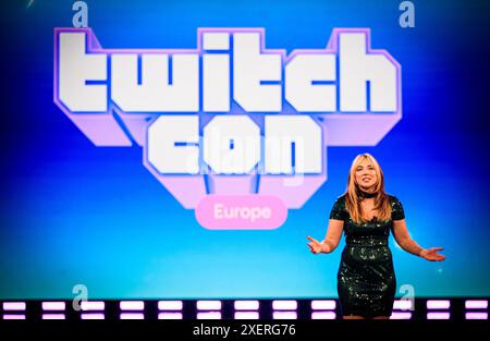 ROTTERDAM - Mary Kish (Head of Community Marketing) durante l'evento internazionale TwitchCon Europe ad Ahoy. L'evento ha riunito migliaia di giocatori e streamer. ANP LEVIN DEN BOER netherlands Out - belgio Out Foto Stock