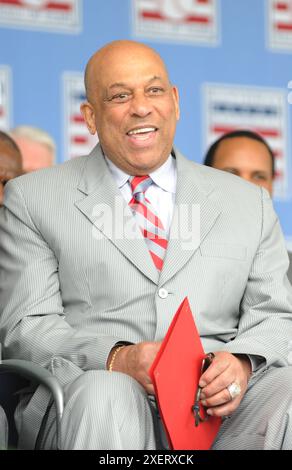 **FILE PHOTO** Orlando Cepeda è morto. New York, NY-luglio 28: Orlando Cepeda partecipa alla cerimonia di induzione della National Baseball Hall of Fame il 28 luglio 2013 a Cooperstown, New York. Crediti: George Napolitano/MediaPunch Foto Stock