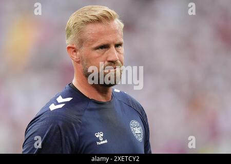 Il portiere danese Kasper Schmeichel davanti alla partita UEFA Euro 2024 del 16 al BVB Stadion Dortmund di Dortmund, Germania. Data foto: Sabato 29 giugno 2024. Foto Stock