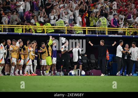 Dortmund, Germania. 30 giugno 2024. Calcio, UEFA Euro 2024, Campionato europeo, Germania - Danimarca, finale, turno di 16, stadio Dortmund, allenatore nazionale Julian Nagelsmann tifa al termine della partita. Crediti: Bernd Thissen/dpa/Alamy Live News Foto Stock