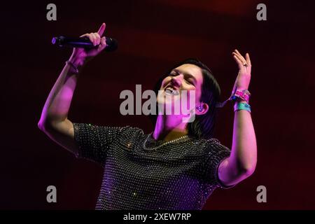 Jessie Ware Invita Romy Sul Palco A Cantare Un Duetto Come Headliner 