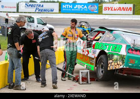 Delaware, Canada. 28 giugno 2024. La serie APC arriva a Delaware, Ontario. Dayco Superstock Series driver Lane Zardo (36Z) da Walkerton Ontario. Crediti: Luke Durda/Alamy Foto Stock