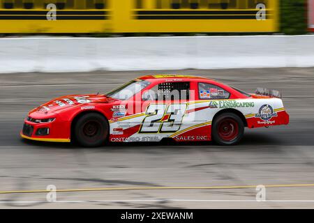 Delaware, Canada. 28 giugno 2024. La serie APC arriva a Delaware, Ontario. Pilota della Dayco Superstock Series Connor Maltese (23) di Innisfil Ontario. Crediti: Luke Durda/Alamy Foto Stock