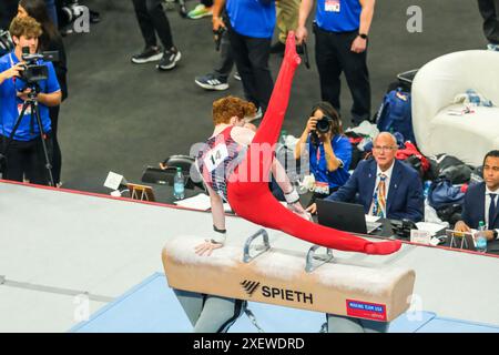 Minneapolis, Minnesota, Stati Uniti. 29 giugno 2024. JOSHUA KARNES gareggia sul cavallo di pommel il terzo giorno delle prove di ginnastica della squadra olimpica degli Stati Uniti del 2024 al Target Center di Minneapolis, Minnesota. (Immagine di credito: © Steven Garcia/ZUMA Press Wire) SOLO PER USO EDITORIALE! Non per USO commerciale! Crediti: ZUMA Press, Inc./Alamy Live News Foto Stock