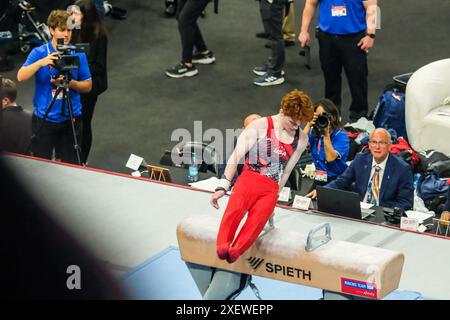 Minneapolis, Minnesota, Stati Uniti. 29 giugno 2024. JOSHUA KARNES gareggia sul cavallo di pommel il terzo giorno delle prove di ginnastica della squadra olimpica degli Stati Uniti del 2024 al Target Center di Minneapolis, Minnesota. (Immagine di credito: © Steven Garcia/ZUMA Press Wire) SOLO PER USO EDITORIALE! Non per USO commerciale! Crediti: ZUMA Press, Inc./Alamy Live News Foto Stock