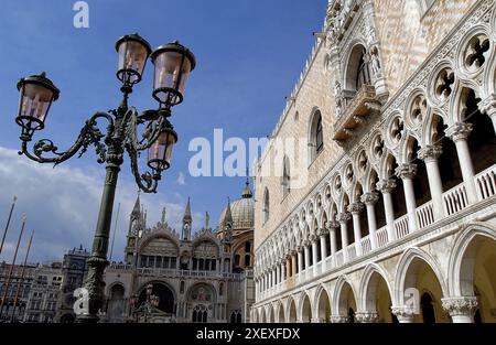 Piazza San Marco ¥s e Palazzo Ducale. Venezia. Veneto, Italia Foto Stock