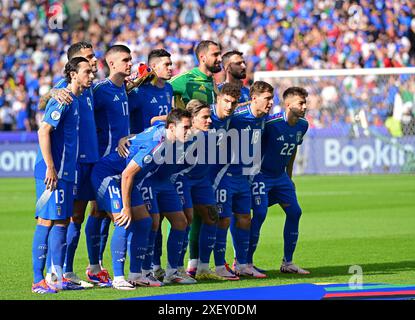 Berlino, Germania. 29 giugno 2024. Gruppo a squadre Italia durante la partita di UEFA Euro 2024 tra Svizzera e Italia, turno 16, giocata all'Olympiastadion il 29 giugno 2024 a Monaco di Baviera, Germania. (Foto di Valeria Witters/Witters/PRESSINPHOTO) credito: PRESSINPHOTO SPORTS AGENCY/Alamy Live News Foto Stock