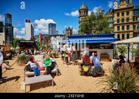 Spiaggia pop-up nel centro di Manchester di Exchange Square Foto Stock