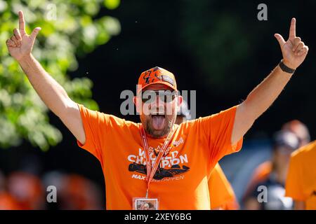 SPIELBERG, AUSTRIA - GIUGNO 30: Fan Max Verstappen durante il Gran Premio di F1 d'Austria al Red Bull Ring il 30 giugno 2024 a Spielberg, Austria.240630 SEPA 19 030 - 20240630 PD1876 Foto Stock