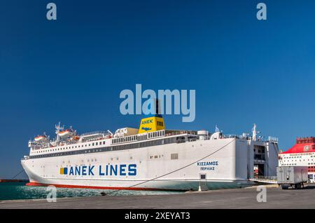 Traghetto Kissamos, Anek Lines, ormeggiato al porto di Heraklion (Iraklio, Iraklion), Creta centrale, Grecia Foto Stock