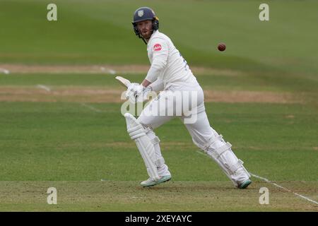 Chester le Street domenica 30 giugno 2024. Graham Clark di Durham batte durante il Vitality County Championship match tra Durham e Worcestershire al Seat Unique Riverside, Chester le Street, domenica 30 giugno 2024. (Foto: Mark Fletcher | mi News) crediti: MI News & Sport /Alamy Live News Foto Stock