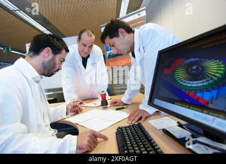 Simulazioni fluidodinamiche, team di ricerca nel settore degli incendi edili, ricerca sui materiali da costruzione, Tecnalia Research & Innovation, Zamudio, Bizkaia, Basco C. Foto Stock