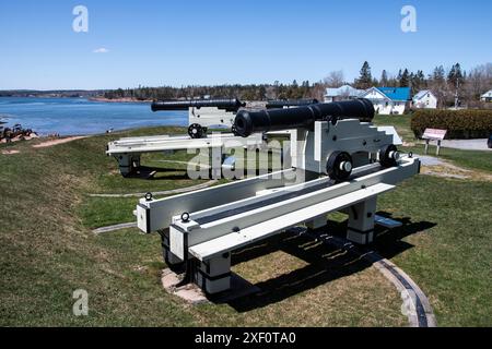 Cannoni esposti al Centennial Park di St. Andrews, New Brunswick, Canada Foto Stock
