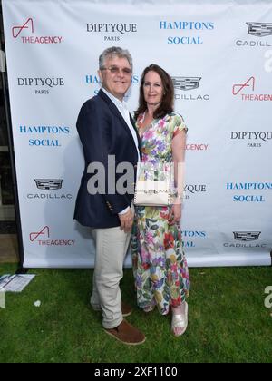 Jeffery Bradford Norah Lawlor partecipa al The Hamptons Social: The Summer Book Magazine Launch Party alla Baker House 1640 a East Hampton, New York, il 29 giugno 2024. (Foto di David Warren /Sipa? USA) credito: SIPA USA/Alamy Live News Foto Stock