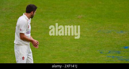 NORTHAMPTON, REGNO UNITO. 30 giugno 2024. Ben Sanderson del Northamptonshire durante la partita di secondo livello del Vitality County Championship tra il Northamptonshire e il Sussex il 30 giugno al County Ground di Northampton, Inghilterra Credit: PATRICK ANTHONISZ/Alamy Live News Foto Stock