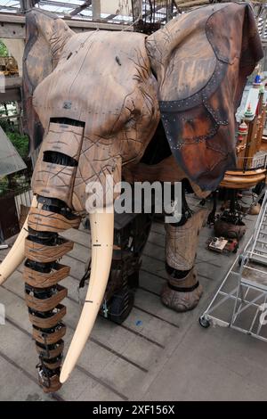 L'elefante in Les Machines de l'île (le macchine dell'isola) o l'isola delle macchine, Nantes, Francia Foto Stock