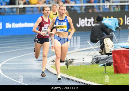 Braunschweig, Germania. 30 giugno 2024. Braunschweig, Germania, 28 giugno 2024: Nele Wessel (Waldstrasse Wiesbaden) e vera Coutellier (ASV Köln) durante la finale dei 1500 metri durante il Campionato tedesco di atletica 2024 a Eintracht-Stadion, Braunschweig, Germania. (Sven Beyrich/SPP) credito: SPP Sport Press Photo. /Alamy Live News Foto Stock