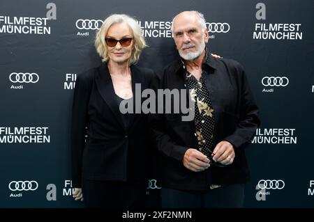 Jessica Lange e Michael Cristofer bei der Premiere des HBO-Films 'The Great Lillian Hall' und der Verleihung des Cinemerit Awards uf dem 41. Filmfest München 2024 im Deutschen Theater. München, 30.06.2024 Foto Stock