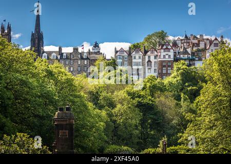 Geografia / viaggi, Gran Bretagna, Scozia, Vista dai Giardini di Princes Street verso la città vecchia, DIRITTI AGGIUNTIVI-INFORMAZIONI-NON-DISPONIBILI Foto Stock