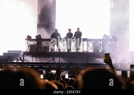 Lucca, Italia. 30 giugno 2024. SWEDISH HOUSE MAFIA si esibisce per l'unico appuntamento italiano al Lucca Summer Festival davanti a un pubblico caldo. Nella foto SWEDISH HOUSE MAFIA. Crediti: Stefano dalle Luche/Alamy Live News Foto Stock