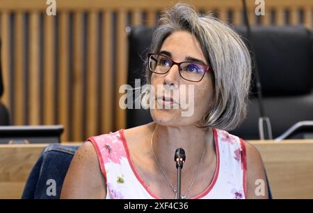 Namur, Belgio. 1 luglio 2024. Ingrid Ruthy di ISSep, nella foto, durante una sessione della Commissione per l’ambiente, la natura e il benessere degli animali presso il Parlamento vallone, a Namur, lunedì 1 luglio 2024. La Commissione discuterà i risultati degli esami del sangue effettuati in seguito a un possibile inquinamento idrico con PFAS chimico permanente nelle regioni di Chievres e Ronquiÿres. BELGA PHOTO ERIC LALMAND credito: Belga News Agency/Alamy Live News Foto Stock