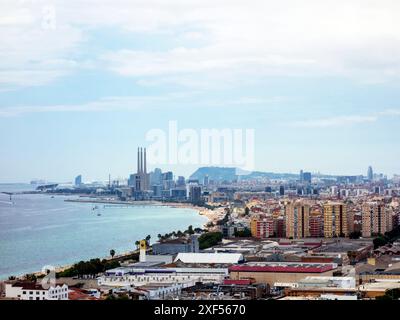 Barcellona vista da Badalona Foto Stock