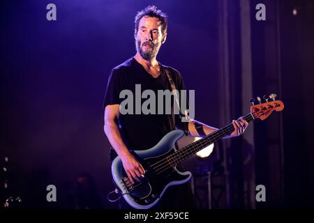 Torino, Italia. 30 giugno 2024. Il gruppo alternative-rock americano DOGSTAR si esibisce dal vivo sul palco dell'OGR Torino durante l'OGR Sonic City. Crediti: Rodolfo Sassano/Alamy Live News Foto Stock