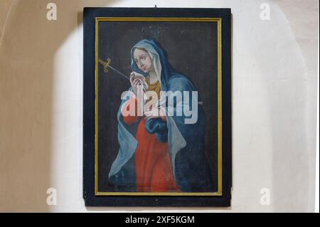 Pürgg, Stiria, Austria. La chiesa parrocchiale cattolica di San Giorgio è un complesso di chiese cattoliche nell'ex comune di Pürgg-Trautenfels. Pittura "Virgin Mary Crying" Foto Stock