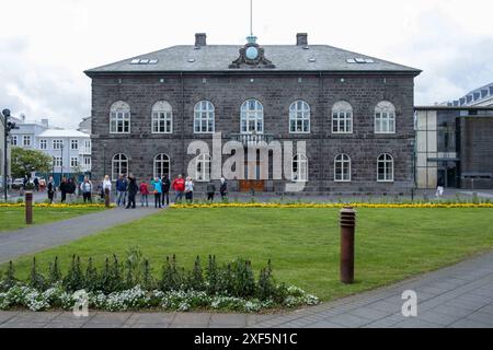 Parlamentgebäude Alþing, Althing Reykjavik. / Edificio del Parlamento Alþing, Althing Reykjavik. Althing *** edificio del Parlamento Alþing, Althing Reykjavik edificio del Parlamento Alþing, Althing Reykjavik Althing sp20240701092.jpg Foto Stock