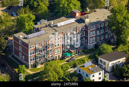 Vista aerea, storico ospedale Gartenstraße, casa di riposo assistita, terrazza solarium e balconi, Wetter, regione della Ruhr, Renania settentrionale-Westpha Foto Stock