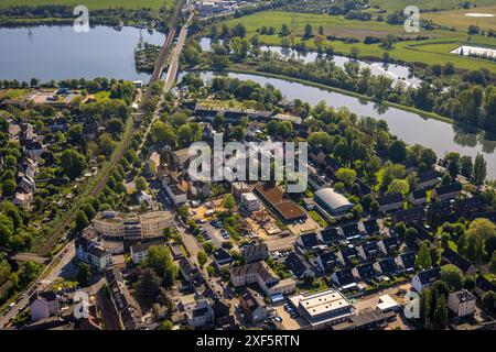 Vista aerea, Ruhrbrücke Obergrabenbrücke Friedrichstraße e il ponte ferroviario Harkortsee e il fiume Ruhr, cantiere edile e nuovo sviluppo residenziale Foto Stock